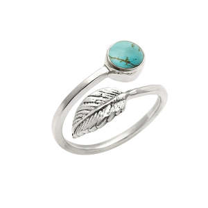 Belle bague en turquoise naturelle, fabriquée en argent massif 925, bague bohème artisanale pour les fêtes et les fiançailles - Product Image 1