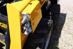 Nueva Retroexcavadora Gehl V210, Cargadora de Ruedas, 1 Año de Garantía en Componentes Principales (Motor, Caja de Cambios, Rodamientos, Bomba) en Venta - Product Image 2