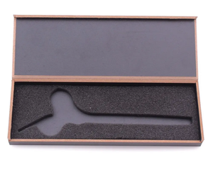 Ciseaux de coiffure professionnels en acier inoxydable personnalisés avec un étui élégant dans un kit de salon - Product Image 3