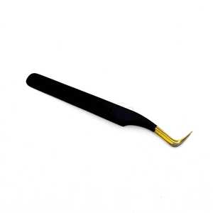 Pince à cils incurvée noire et dorée en acier inoxydable, impression de logo personnalisée, instruments de beauté professionnels, service OEM - Product Image 6