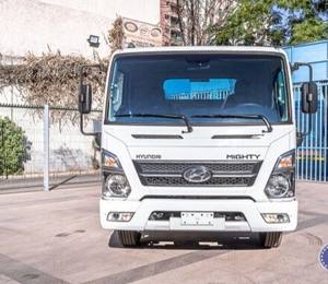 Camioneta Diésel Usada 2023 para Mighty EX8 2.9, Chasis, Asientos de Tela, Transmisión Manual, Sistema de Navegación, Volante a la Izquierda, Color Oscuro - Product Image 1