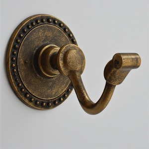 Decorative Metal Toilet Paper Holder With Hammered Silver Tone Artisan Work Designed For Decorative - Product Image 5