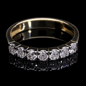 Anillo de Media Eternidad con Diamantes Naturales de 0.77 Quilates, Chapado en Oro de 14K y Rodio, Siete Diamantes Brillantes con Corte Brillante en Canal - Product Image 1