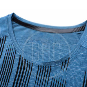 Camiseta de gimnasio de compresión deportiva para hombre de alta calidad Camiseta de entrenamiento deportivo holgada OEM - Product Image 4