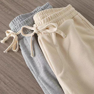 Vente en gros OEM Logo personnalisé Pantalon gaufré pour hommes-Cordon de serrage Coupe ample Décontracté Pantalon de survêtement droit à jambes larges - Product Image 6