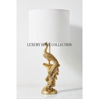Lampes de table élégantes en aluminium au design ancien fabriqué à la main pour la décoration intérieure moderne avec un éclairage ambiant chaleureux pour les salons