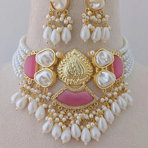 ชุดสร้อยคอทองเหลืองคุณภาพสูงพร้อมเอฟเฟกต์ไข่มุกหลอมเหลวลายทองสายโซ่ไม้ไผ่ออกแบบได้ตามต้องการ - Product Image 1