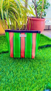 Fourre-tout de plage de voyage rayé écologique personnalisé fermeture à glissière réutilisable avec étiquette de logo sac de toilette cosmétique en nylon recyclé - Product Image 2