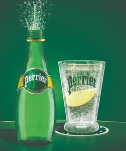 Agua Mineral Gasificada Perrier al por Mayor, 330 ml (Paquete de 4 Botellas) / Agua Mineral Gasificada Perrier, Latas de 35 x 250 ml - Product Image 6