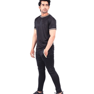 Derniers ensembles de survêtements d'été en polyester 100% pour hommes, ensembles de t-shirts et de pantalons slim pour hommes à vendre - Product Image 2