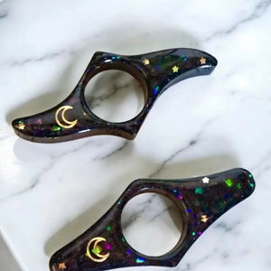 Support de page de livre en résine, poignée pour les doigts, accessoire de lecture durable et confortable, parfait pour les livres, les documents d'étude, les journaux et les romans - Product Image 1