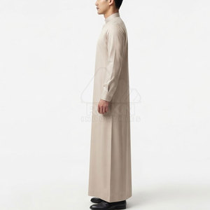 Thobe arabe premium décontracté à manches longues, vêtement musulman avec col à revers élégant, coupe confortable, en coton léger et respirant - Product Image 3