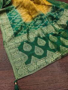 ผ้าคลุมไหล่ผู้หญิงลายบาแนรัส ผ้าไหมแท้ ลายพื้นเมือง สีเขียว-เหลือง สำหรับงานแต่งงาน งานปาร์ตี้ แห้งเร็ว ใช้ได้ทุกฤดู สไตล์อินเดีย - Product Image 3