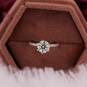 2.00CT Sólido 14KT Anillo de compromiso de oro Estilo de moda Lab Grown Diamond Pave Setting IGI Certified Accent Gift Ring Anillos finos - Product Image 6