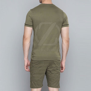 Ensemble T-shirt et short personnalisé avec logo, écologique, respirant, style streetwear décontracté pour hommes, vente en gros - Product Image 2