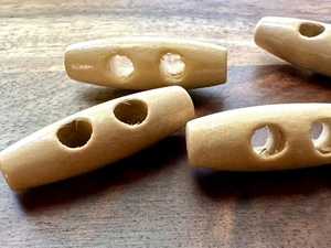 Bouton à bascule en bois de couleur marron naturel à 2 trous pour vêtements d'enfants - Product Image 4