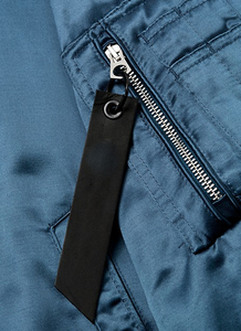 Chaqueta Impermeable y Cortavientos de Seda Satén con Cuello Alto, Color Personalizado, Logotipo Personalizado, Servicio OEM para Hombre - Product Image 2