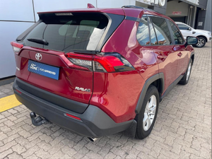 Voiture d'occasion de qualité et abordable, Toyota RAV4 2.0 GX Automatique 2019, conduite à droite - Product Image 5