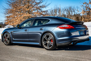 Asequible para Conducir |   CONDUCCIÓN IZQUIERDA |   Volante a la derecha |   Porsche Panamera 4S 2010 - Product Image 4