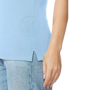 เสื้อโปโลผ้าฝ้ายทรงสลิมฟิตสำหรับผู้หญิง OEM เสื้อโปโลพิมพ์ลายโลโก้ด้านหน้าแบบลำลองลายสีทึบย้อมสีล้วนสำหรับฤดูร้อนราคาถูก! - Product Image 4