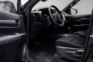 Nuevo, Cero Kilometraje, Precio Accesible, 2025 Attitude Black TY - Hilux HI Adventure 4.0L V6 4WD Camioneta Lista para Enviar - Product Image 3
