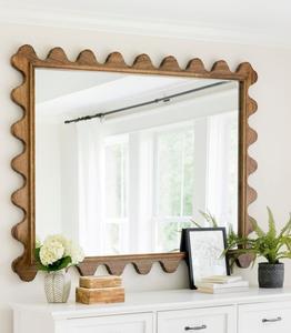 Grand cadre de miroir mural élégant en bois pour chambre ou salon avec finition vieilli antique et charme rustique audacieux - Product Image 1