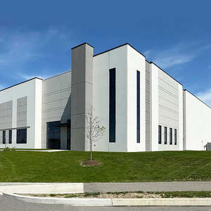 Inversor Híbrido Solar de Alta Potencia de 1250KW, Directo de Fábrica OEM, para Uso Comercial, Protección IP65, Batería de 48VDC, 690V - Product Image 2