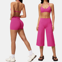 Ensemble de yoga sexy quatre pièces pour femme : soutien-gorge de sport dos nu, short et culotte large