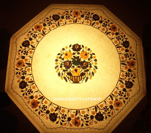 Forme octogonale de qualité supérieure avec éclairage dessus de table incrusté de couleurs mélangées en marbre blanc de qualité standard avec table de fabrication indienne - Product Image 1