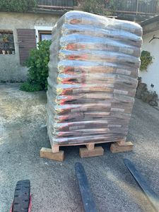 Granulés de bois certifiés FSC, qualité européenne, briquettes pour chauffage et chaudières à biomasse - Product Image 4