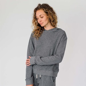Sweat à capuche double tricot pour femme confortable-parfait pour se prélasser, tenues décontractées et superposition par temps plus frais - Product Image 1