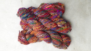 เส้นด้ายไหมส่าหรีหลายสีสำหรับวัตถุประสงค์ต่างๆผลิตตามสั่งสำหรับขายต่อ - Product Image 3