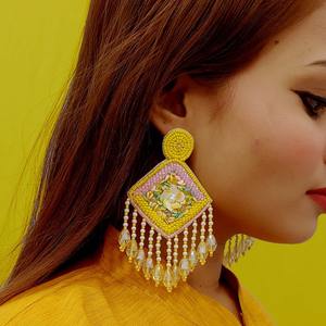 Pendientes Colgantes Bohemios Hippies Hechos a Mano con Cuentas de Semillas Tribales, JAVED HANDICRAFTS - Product Image 2