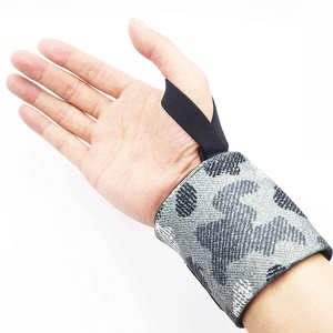 Muñequeras Acolchadas Personalizadas para Levantamiento de Pesas, Muñequeras Deportivas para Hombres, Soporte para Entrenamiento en Gimnasio, Precio Económico al por Mayor - Product Image 5