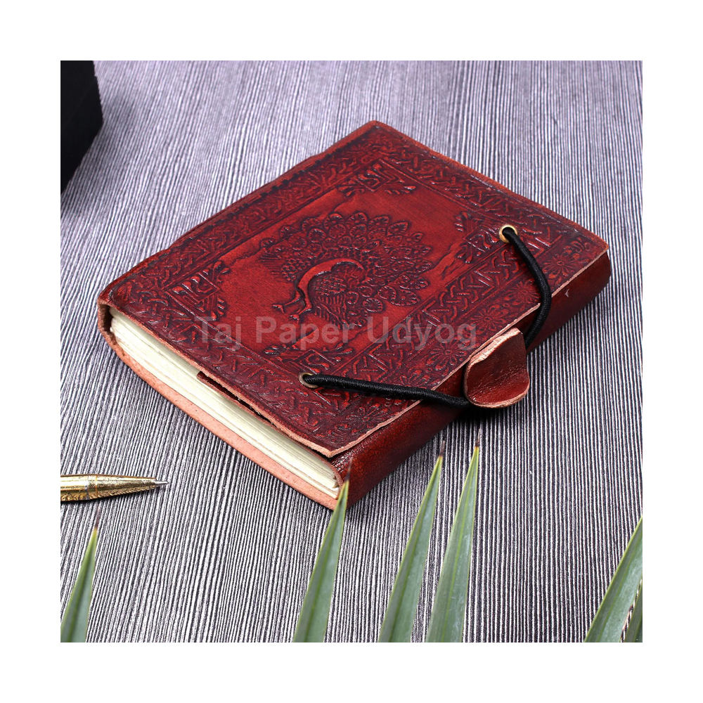 สีน้ำตาล