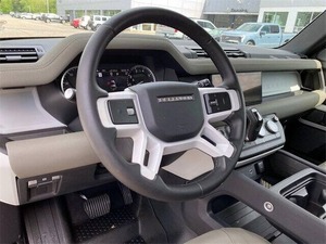 Land Rover Defender 2023 en perfecto estado - Product Image 2