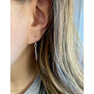Pendientes Colgantes de Plata de Ley Hechos por Artesanos Navajo con Baño de Oro para Boda o Regalo con Perlas, Diamantes y Rubíes - Product Image 2