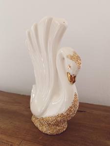 รูปปั้นหงส์เรซิ่นตกแต่งที่ทันสมัยเป็นมิตรกับสิ่งแวดล้อมและทนทานของตกแต่งโต๊ะ/โต๊ะในบ้าน - Product Image 4