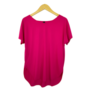 Valerie Comfort T-shirt basique décontracté et léger pour femme Haut en nylon spandex écologique Manches régulières Col rond Tissu tricoté - Product Image 1