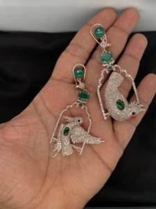 Boucles d'oreilles en diamants naturels exquis pour occasions élégantes, collections de bijoux de luxe, bijoux en diamants - Product Image 4