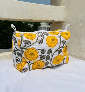 Neceser de algodón ligero para mujer con cierre de cremallera Handblock Floral impreso caja de maquillaje multiusos y bolsas - Product Image 2