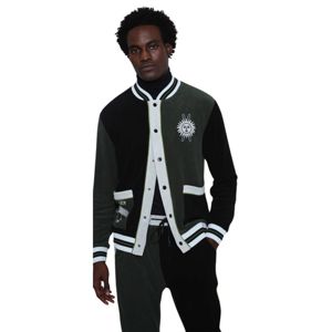 Green Apres Ski Cabana Jacket Stylish Longsleeve Design with Beginner Ski Inspired <b>Details</b> Snap Placket and Cozy Terry Cloth - Product Image 4