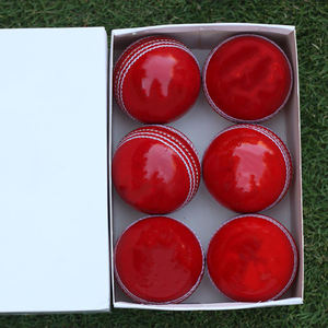 ลูกคริกเก็ตแบบปรับแต่งได้คุณภาพสูงดีไซน์หนังพรีเมียมพร้อมโลโก้ลูกแข็ง - Product Image 2