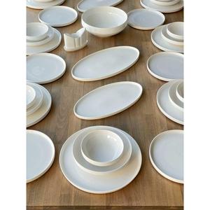 Set cena moderno semplice 58 pezzi per 12 persone