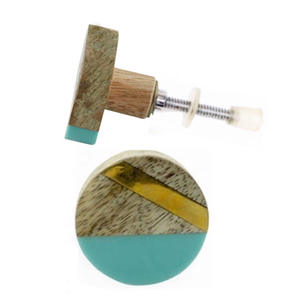 Tiradores y tiradores de armario de puerta de cajón de latón de resina redonda tricolor modernos para uso en cocina, dormitorio y baño - Product Image 2