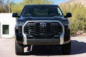 Camioneta TOYOTA TUNDRA LIMITED Usada de Alto Rendimiento, Volante a la Izquierda, Interior Oscuro, Motor Turbo, Cuero, R21 - Product Image 2
