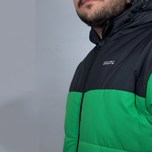 Chaqueta Acolchada con Logotipo Personalizado para Hombre, Chaqueta de Invierno Cálida con Bloques de Color Negro y Verde, Chaqueta Acolchada para Hombre - Product Image 4