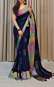 Nouveau Catalogue Launch Soie Douce Avec Bordure En Satin Et Chemisier Fantaisie sari en vente en ligne - Product Image 2