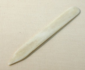 Custom Size Polished Waterproof Organic Material Love Style Bone <b>Folder</b> Scoring Folding Creasing Tool for Paper Leather craft - Product Image 6