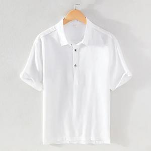 Polo ligero para hombre de tela personalizada servicio OEM de calidad superior - Product Image 1